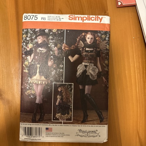 Simplicity 8075 steam punk - steam,